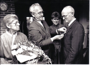 F34 Koninklijke onderscheiding dhr. J. Rouwenhorst, 1988